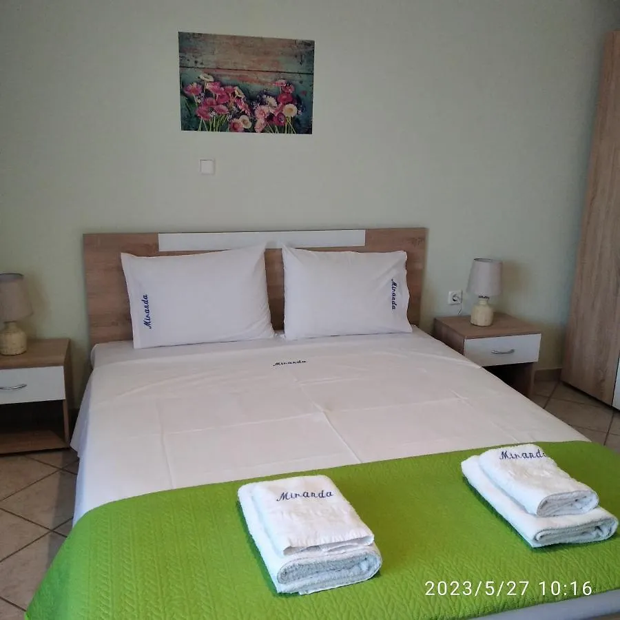 Apartment Miranda Studios Paliouri
