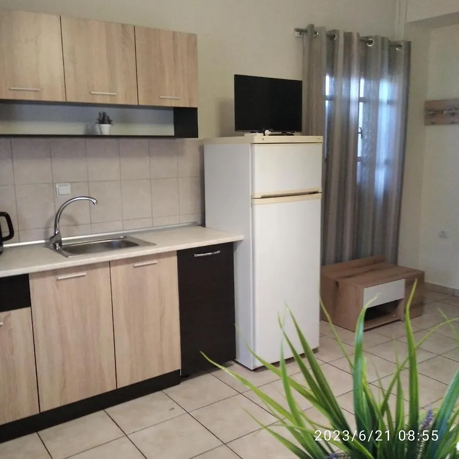Miranda Studios Paliouri 0*,